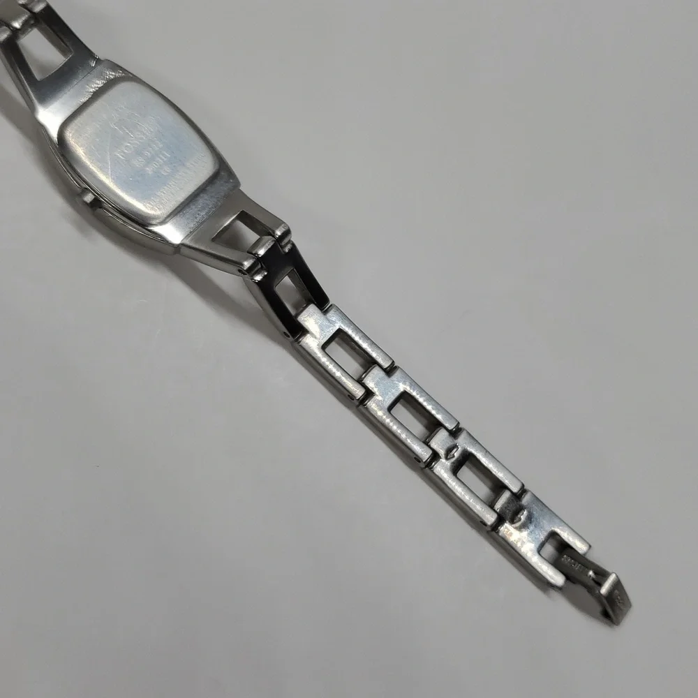 Vintage Fossil F² Watch ES9722 Pink Mother Of Pearl Silver Band Watch